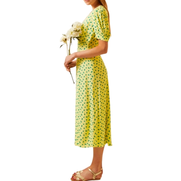 NWOT M&S Printed V-Neck Puff Sleeve Midi Tea Dress Yellow Blue - Picture 2 of 12